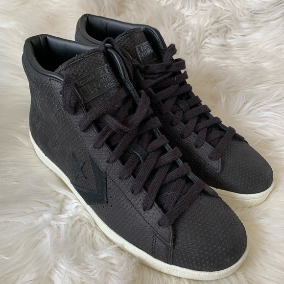 converse pro leather size